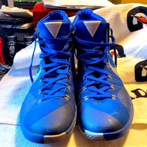 Blue Hi top Nike Hyper Dunk 2015